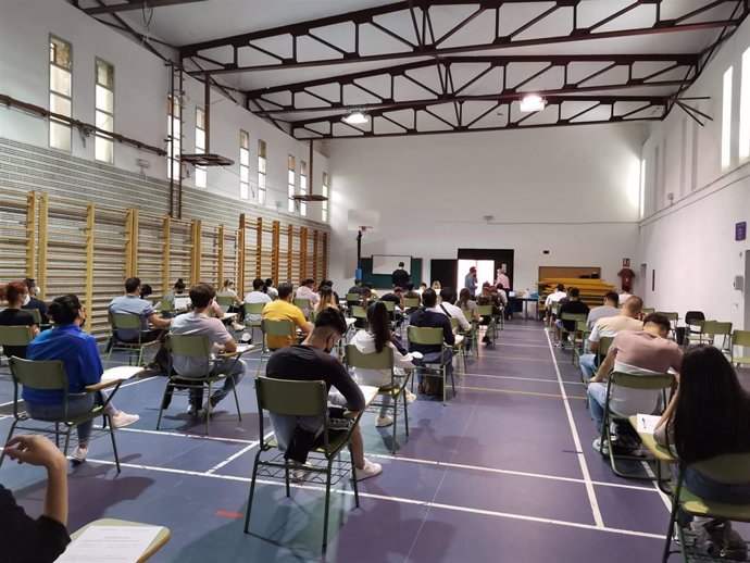 Más de 940 personas inscritas en Córdoba para las pruebas de obtención del título de Graduado en ESO