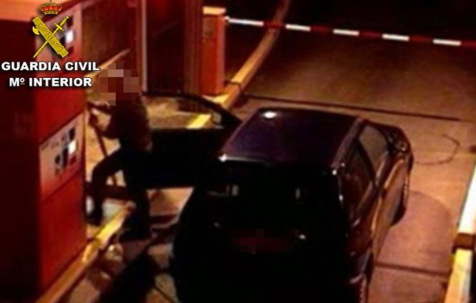 Robo en cabina de peaje