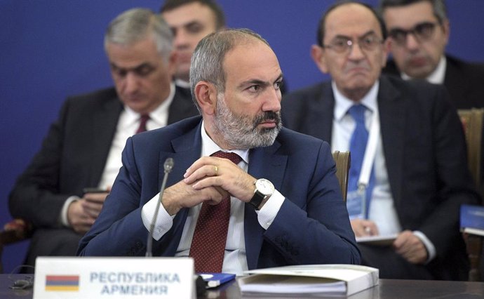 Archivo - Primer ministro saliente de Armenia, Nikol Pashinián