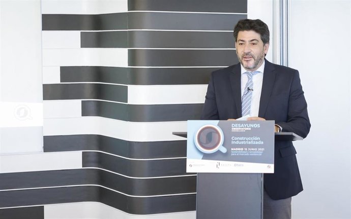 El consejero de Vivienda y Administración Local en funciones, David Pérez, ha anunciado la apuesta de la Comunidad de Madrid en un evento del Observatorio de la Vivienda