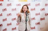 Calviño confirma que el Gobierno estudia medidas para "aliviar" en la factura el encarecimiento de la electricidad