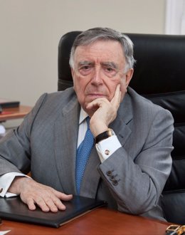 LUIS MARÍA ANSON PRESIDENTE DE LA SOCIEDAD EUROPEA DE FOMENTO SOCIAL Y CULTURAL