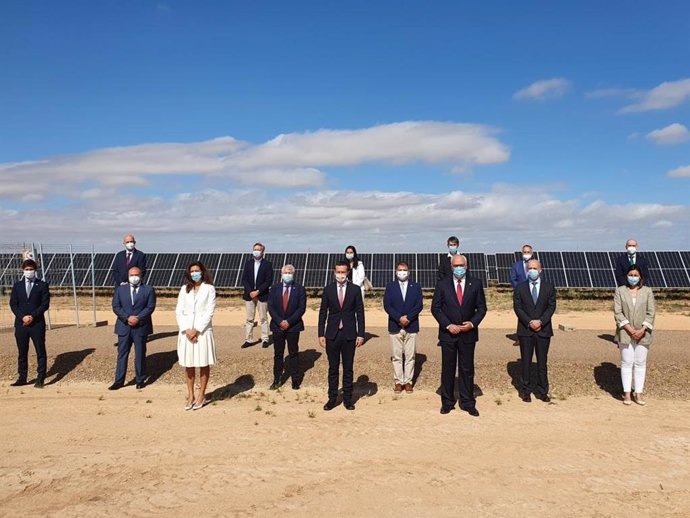 El consejero de Desarrollo Sostenible, José Luis Escudero, en la inauguración del complejo fotovoltaico de Repsol 'Kappa' en Manzanares
