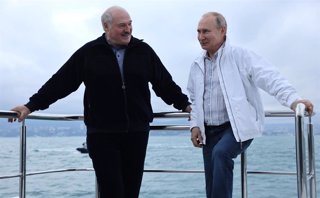 El presidente bielorruso, Alexander Lukashenko, y su homólogo ruso, Vladimir Putin.