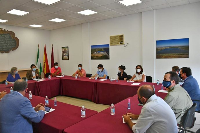 Reunión de los delegados de la Junta conel sector agrícola en Sanlúcar