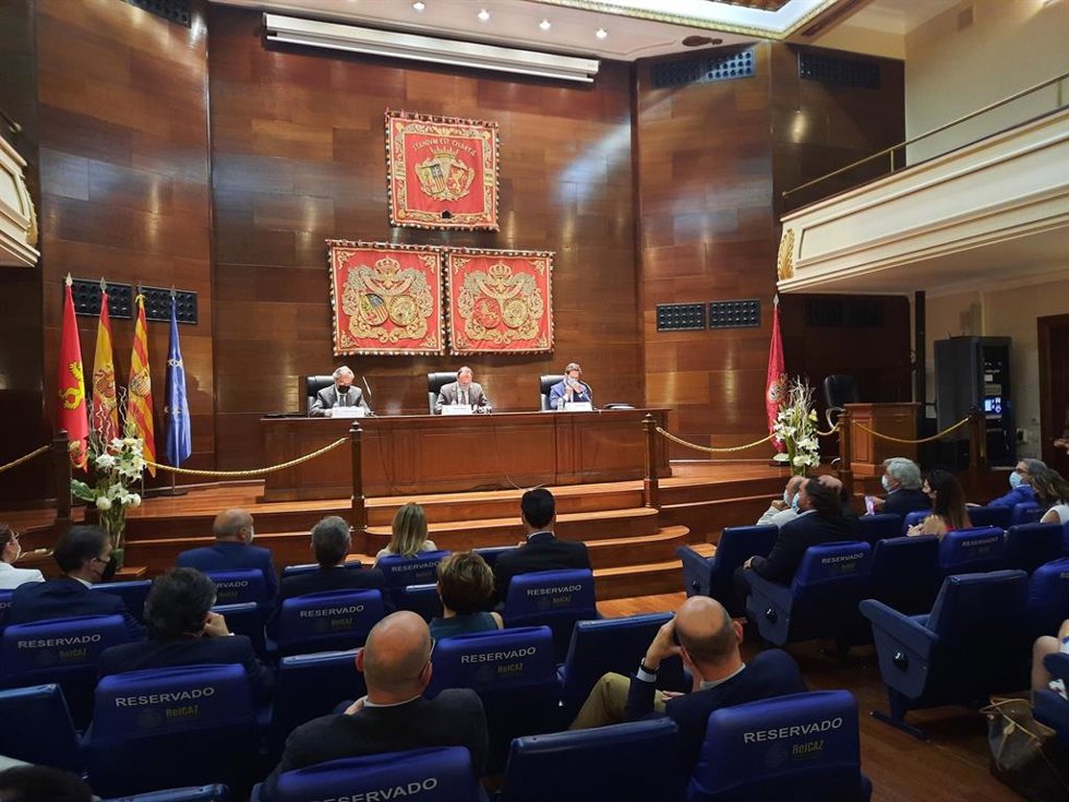 El Colegio de Abogados de Zaragoza ha acogido la presentación del nuevo máster de la USJ