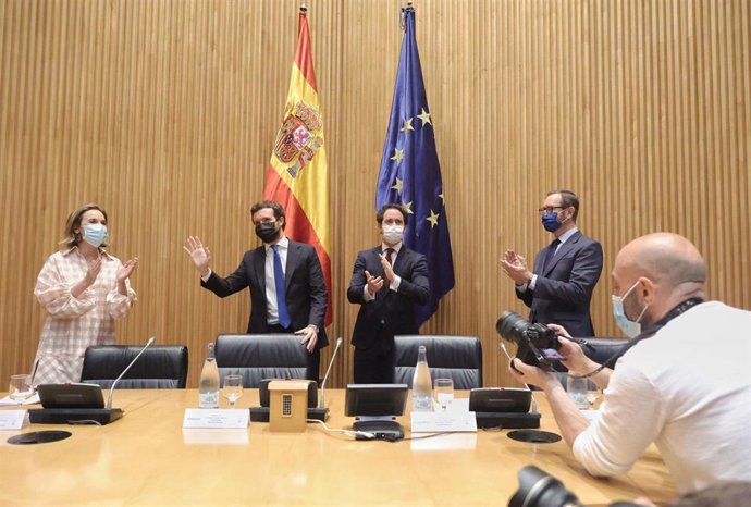 La portavoz del PP en el Congreso, Cuca Gamarra; el presidente de PP, Pablo Casado; el secretario general del PP, Teodoro García Egea; y el portavoz del PP en el Senado, Javier Maroto, en una reunión del Grupo Popular. En el Congreso, a 21 de junio 2021