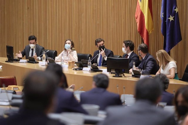 El líder del PP, Pablo Casado, preside la reunión plenaria del Grupo Popular en el Congreso junto a Teodoro García Egea, Cuca Gamarra y Javier Maroto, entre otros. En el Congreso, a 21 de junio de 2021. 