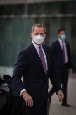El Rey Felipe VI, a su llegada al W Barcelona para asistir a una cena inaugural de la XXXVI reunión anual del Cercle D'Economía, a 16 de junio de 2021