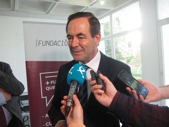 Archivo - El exministro socialista José Bono