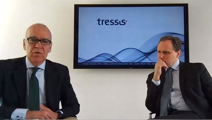 Archivo - El consejero delegado de Tressis, José Miguel Maté (izquierda) y el economista jefe de Tressis, Daniel Lacalle (derecha) presentan la estregia de inversión posterior al Covid.