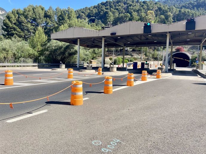 Inician el desmantelado de las instalaciones del peaje del túnel de Sóller.