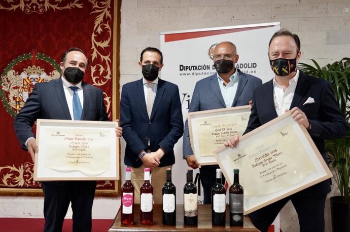 Entrega del Premio Vino del Museo 2021 en el Museo Provincial del Vino, en el Castillo de Peñafiel.