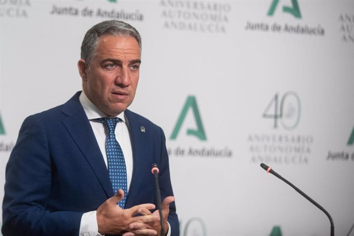 El consejero de  la Presidencia, Administración Pública e Interior y portavoz del Gobierno andaluz, Elías Bendodo, en la rueda de prensa tras la reunión semanal del Consejo de Gobierno a 22 de junio 2021 en el Palacio de San Telmo, Sevilla