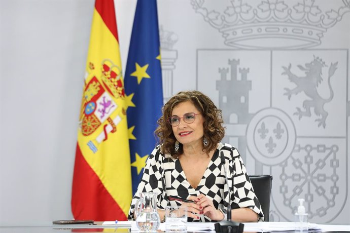 Arxiu - La ministra d'Hisenda i Portaveu del Govern central, María Jesús Montero.