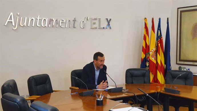 Archivo - Carlos González, este viernes.