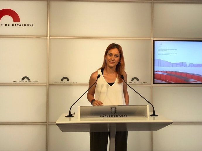 La líder de los comuns en el Parlament, Jéssica Albiach, en rueda de prensa en la Cámara catalana, en Barcelona, a 22 de junio de 2021.