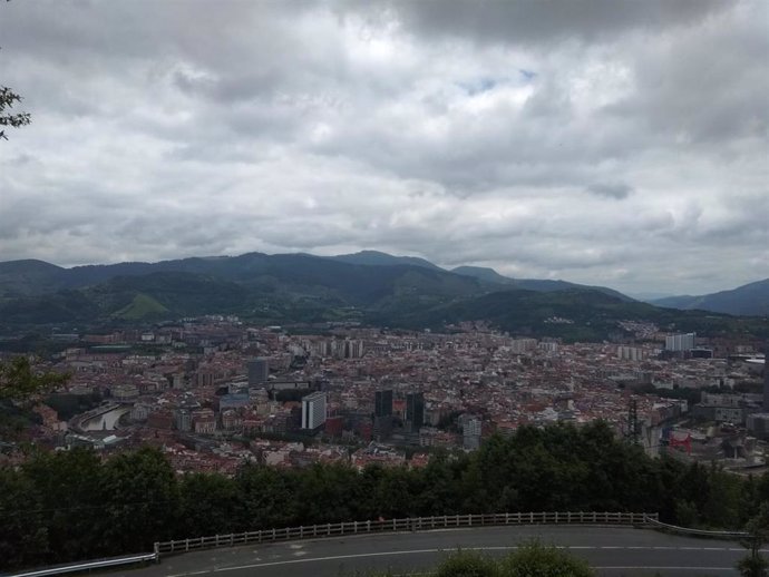 Cielos cubiertos sobre Bilbao (archivo).