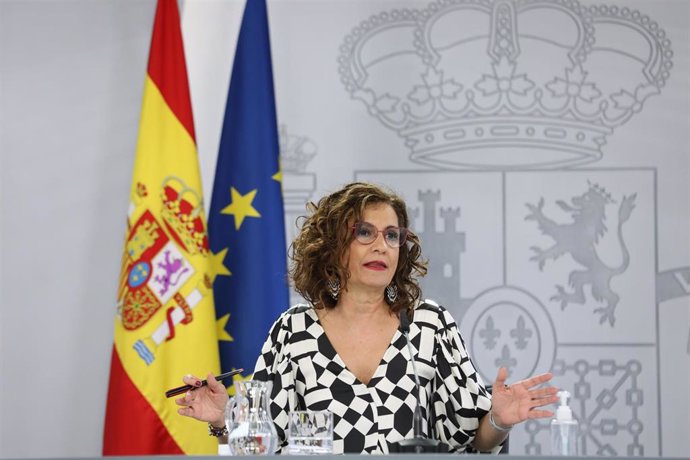 La ministra portavoz, María Jesús Montero, comparece en r ueda de prensa tras la celebración del Consejo de Ministros en el que se han aprobado los indultos a los presos independentistas en prisión, a 22 de junio de 2021, en Madrid (España).