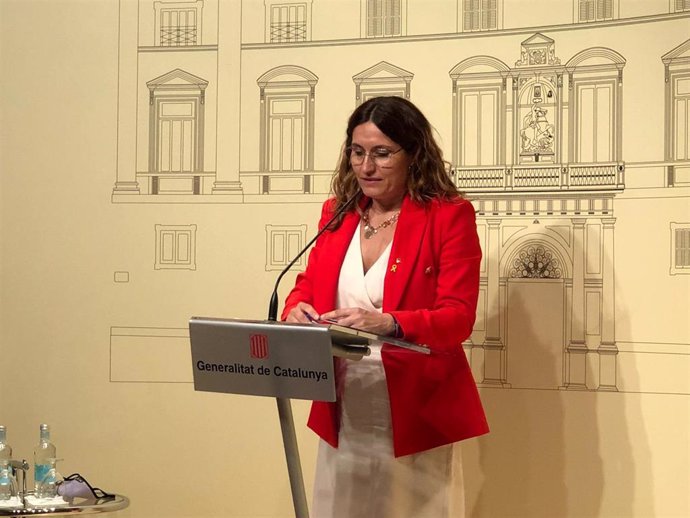 La consellera de la Presidencia de la Generalitat, Laura Vilagr, en rueda de prensa en la Generalitat el 21 de junio de 2021.
