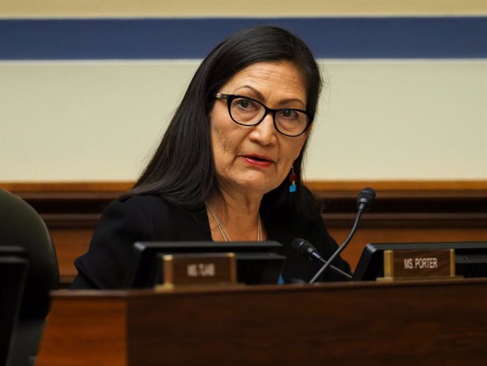 Archivo - FILED - 26 February 2020, US, Washington: Deb Haaland, Democratic congresswoman, attends a Congressional hearing during Black History Month on the civil rights movement and protecting the right to vote. Haaland will be the first Native America