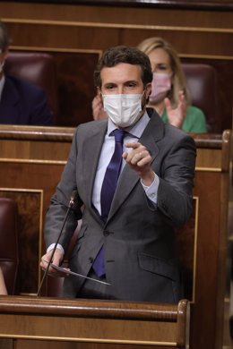 El líder del PP, Pablo Casado, interviene en una sesión de control al Gobierno en el Congreso de los Diputados, a 23 de junio de 2021, en Madrid, (España)