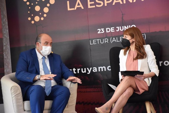 El vicepresidente autonómico participa desde Letur (Albacete) en el Foro 'La España Vaciada'.