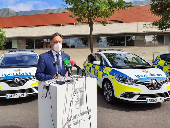 El alcalde de Salamanca este miércoles en las dependencias de la Policía Local.