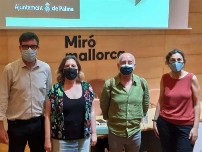 El área de Cultura y Bienestar Social del Ayuntamiento de Palma presenta el nuevo sistema de atención social