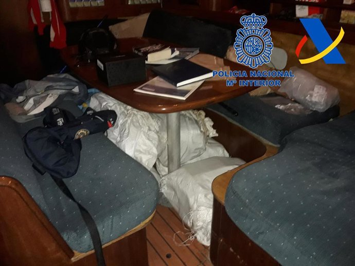 Parte de la droga incautada por la Policía Nacional y la Agencia Tributaria en la 'Operación Sueños-Candado'.