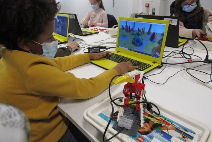 Archivo - Imagen de un CampTecnológico