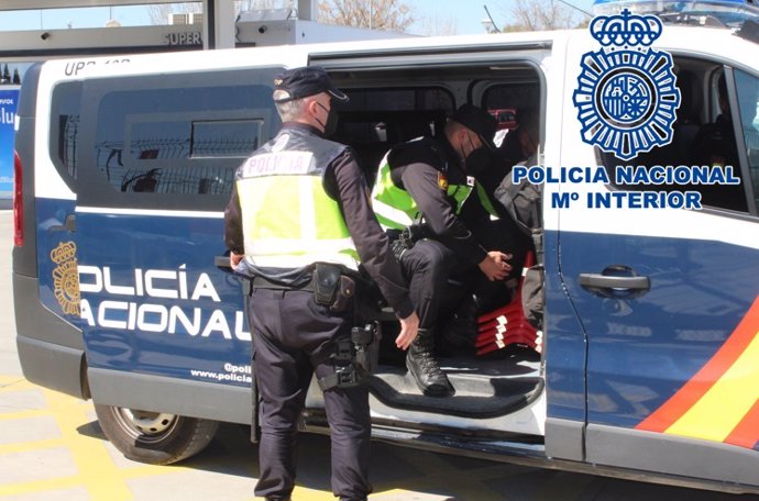 Furgoneta de Policía Nacional