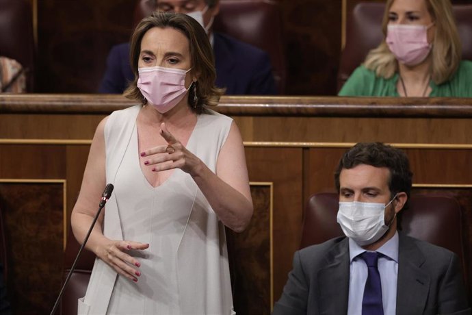 La portavoz del PP en el Congreso de los Diputados, Cuca Gamarra, interviene en una sesión de control al Gobierno en el Congreso de los Diputados, a 23 de junio de 2021, en Madrid, (España). 