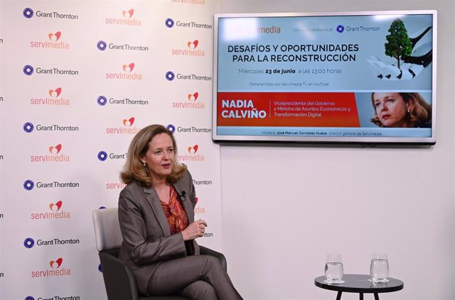 La vicepresidenta segunda y ministra de Asuntos Económicos y Transformación Digital, Nadia Calviño, interviene en el Diálogo 'Desafíos y oportunidades para la reconstrucción’, a 23 de junio de 2021, en la Torre Ilunion, Madrid, (España). 