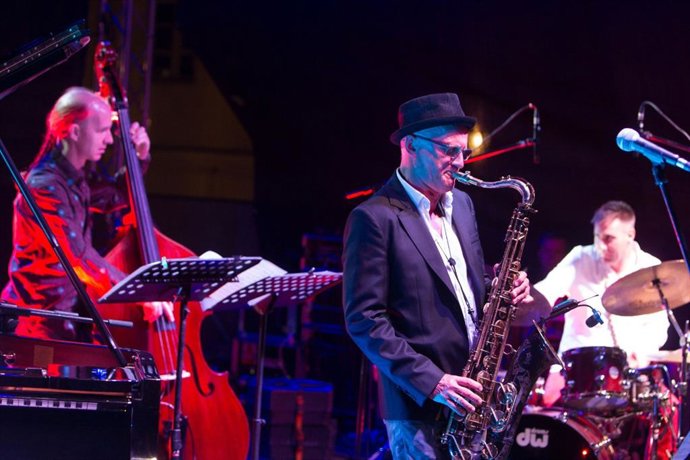 Actuación en Jaca (Huesca) del artista Chopin Andrzej Olejniczak.