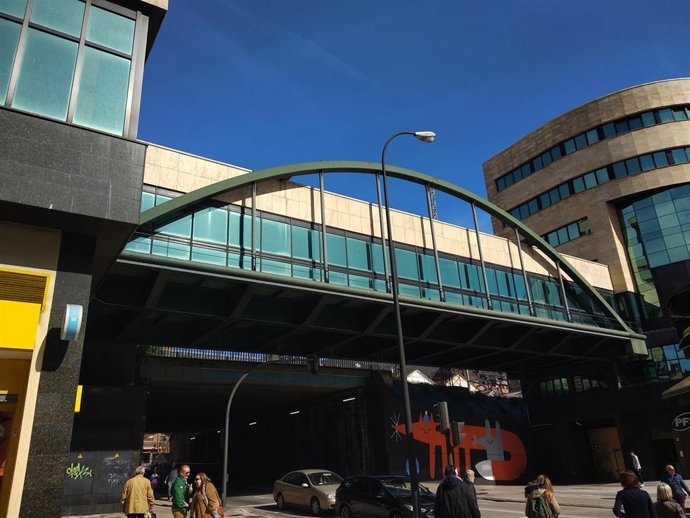 Archivo - Puente de Nicolás Soria en Oviedo
