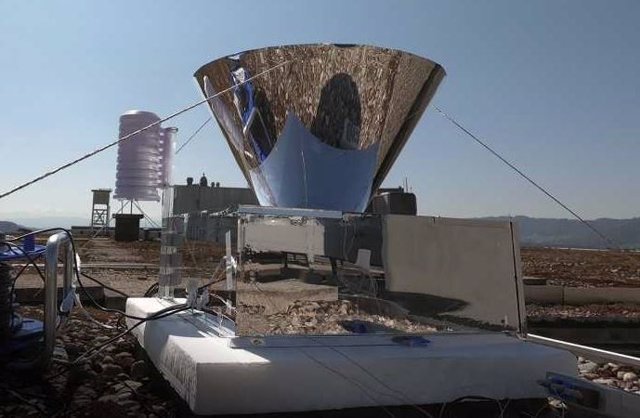 El condensador piloto en lo alto de un edificio de ETH Zurich.