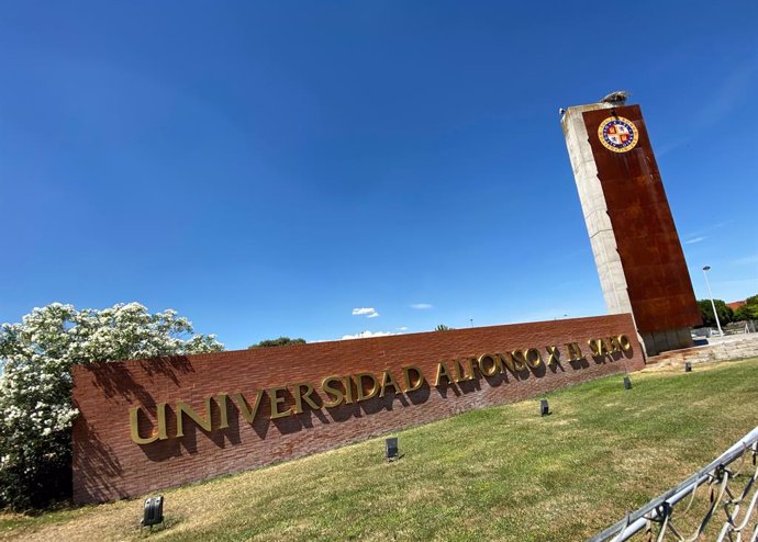 Archivo - Imagen del campus en Villanueva de la Cañada de la Universidad Alfonso X El Sabio, que a lo largo del confinamiento ha ofrecido más de 1.600 horas de clases semanales online para unos 8.000 alumnos, en Villanueva de la Cañada (Madrid), a 14 de