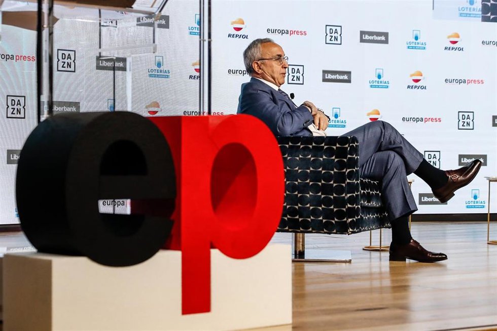 El presidente del Comité Olímpico Español, Alejandro Blanco, durante el Desayuno Deportivo de Europa Press
