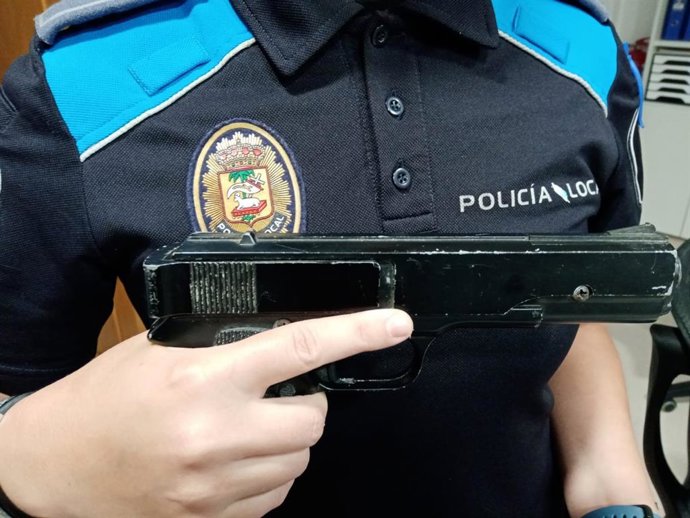 Pistola simulada intervenida en Poio (Pontevedra)