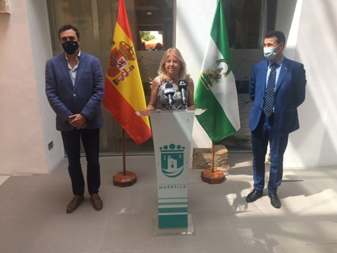 La alcaldesa de Marbella, Ángeles Muñoz, en rueda de prensa