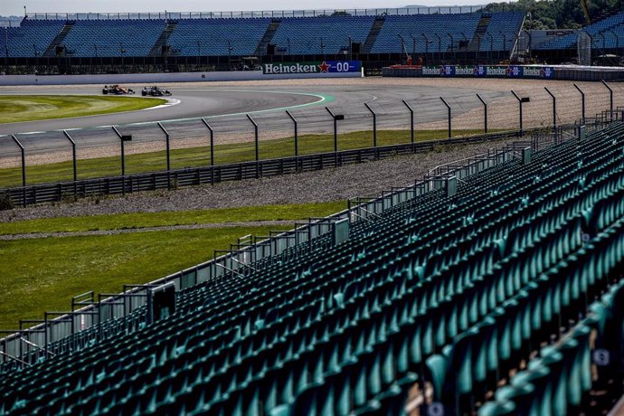 Archivo - Gradas vacías del circuito de Silverstone durante el GP de Gran Bretaña de 2020