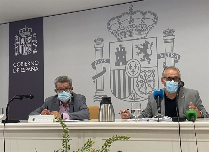 Toscano y Páez en rueda de prensa