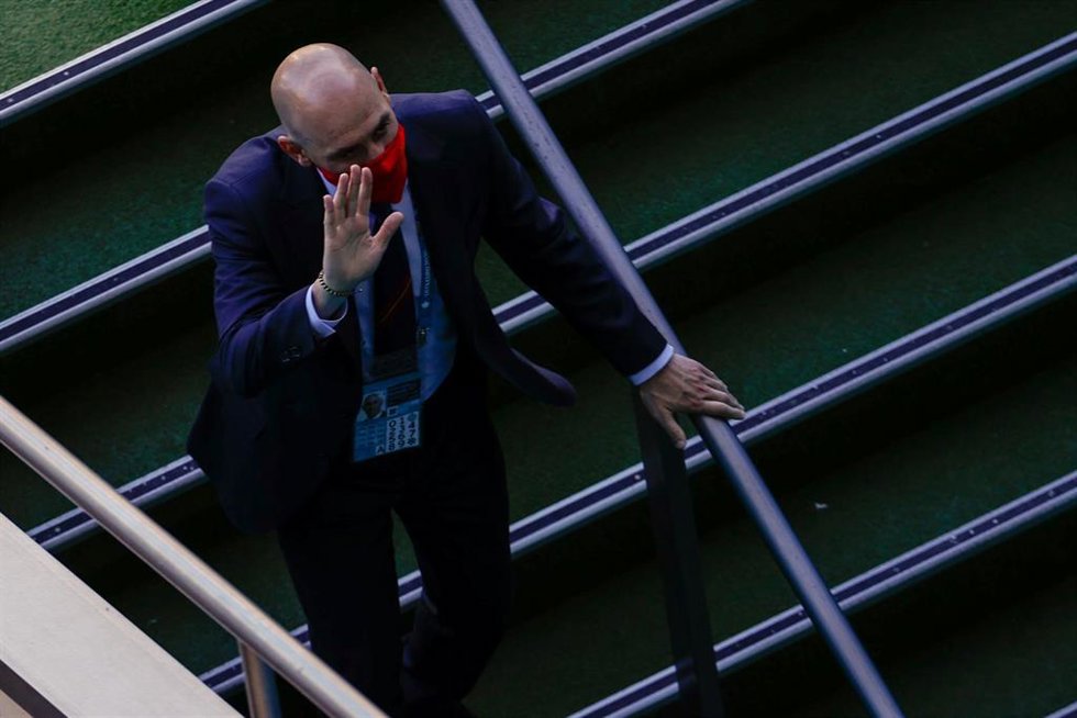 El presidente de la RFEF, Luis Rubiales, en el partido de España contra Polobnia en La Cartuja de Sevilla de la Eurocopa de 2020.