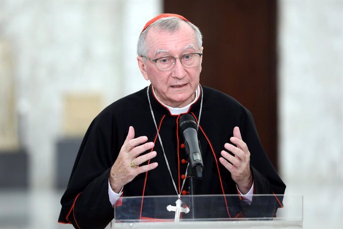 Archivo - HANDOUT - 04 September 2020, Lebanon, Baabda: Vatican Cardinal Secretary of State Pietro Parolin speaks during a press conference following his meeting with Lebanese President Michel Aoun at the Presidential Palace. Photo: -/Dalati & Nohra/dpa