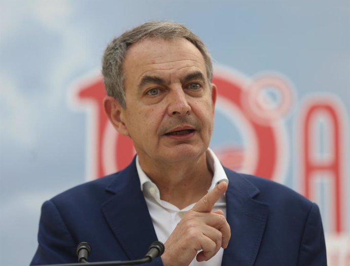 El expresidente del Gobierno de España, José Luis Rodríguez Zapatero, interviene en el 10 aniversario de la integración de régimen especial agrario en el régimen general de la seguridad social en la escuela Julián Besteiro, a 27 de mayo de 2021, en Madr