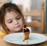 Foto: Un estudio alerta sobre la necesidad de reducir el consumo de alimentos hipercalóricos entre los niños españoles