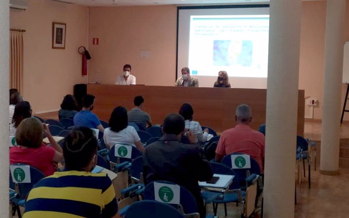 Imagen del seminario sobre normativa de material vegetal impartido por el Ifapa (Instituto de Investigación y Formación Agraria y Pesquera).