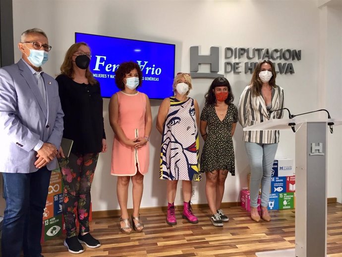 Presentación del el proyecto 'Feminario (Mujeres y narraciones estéticas genéricas)', que la Diputación de Huelva llevará a ARCOMadrid.