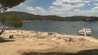 La prohibición de baño en las playas fluviales y aguas interiores sigue activa, salvo en el Pantano de San Juan